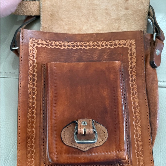 Handcrafted Leather Crossbody Bag - Picture 4 of 5